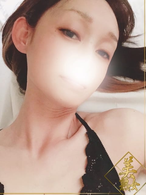 佐藤 詩織◆スレンダー色気抜群 熟女の品格「四十路、五十路喜んで」 (裾野発)