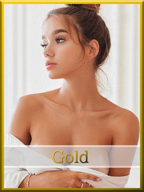 ジュリア Blonde Girls 東京 (五反田発)