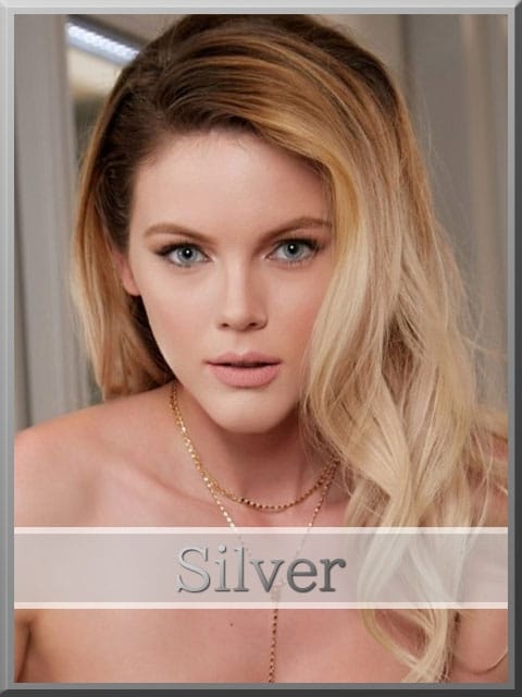 カロライン 金髪優良店 キングダム (新横浜発)