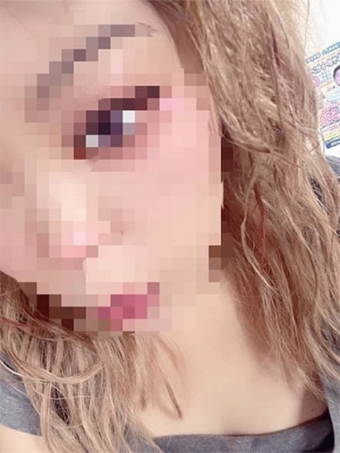 体験かなみ24歳 こすらぶ宮崎店 (宮崎発)