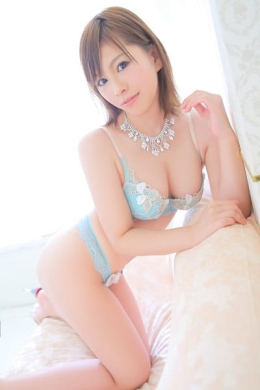 レオナ DOLCE (松本発)