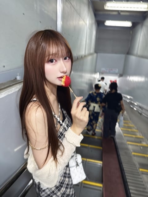 ツキ フレッシュハニー (大宮発)