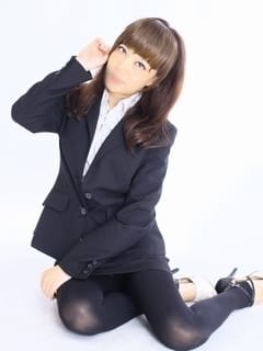 前田リノ 幕張秘書課 (栄町発)