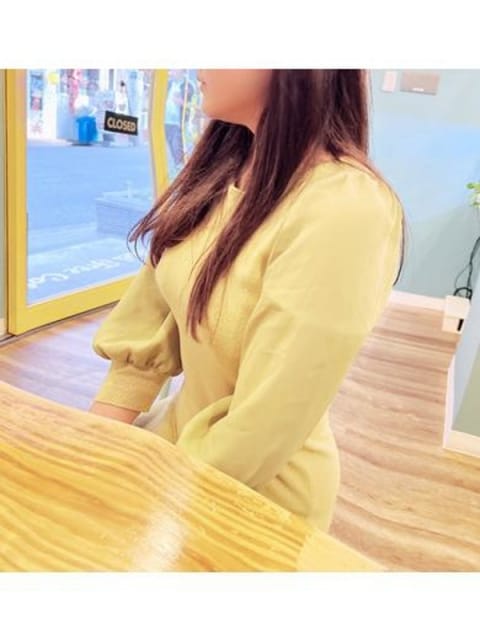 優花(ゆか) エリートな人妻たち新宿 (新宿発)