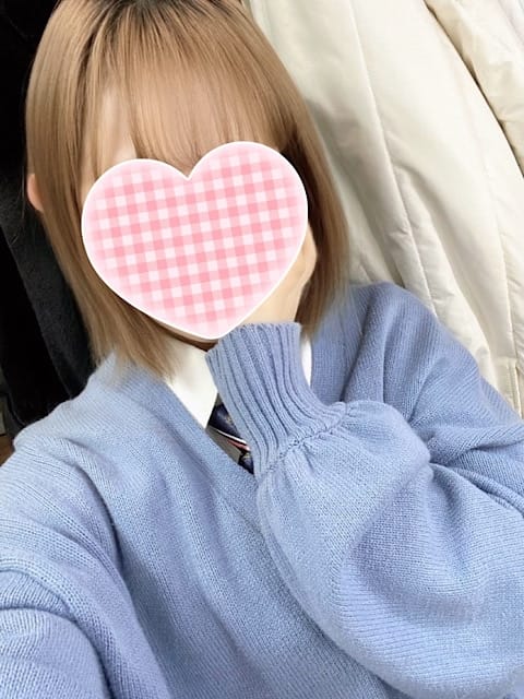 さな いちご金沢ハニカミプリーツ (小松発)