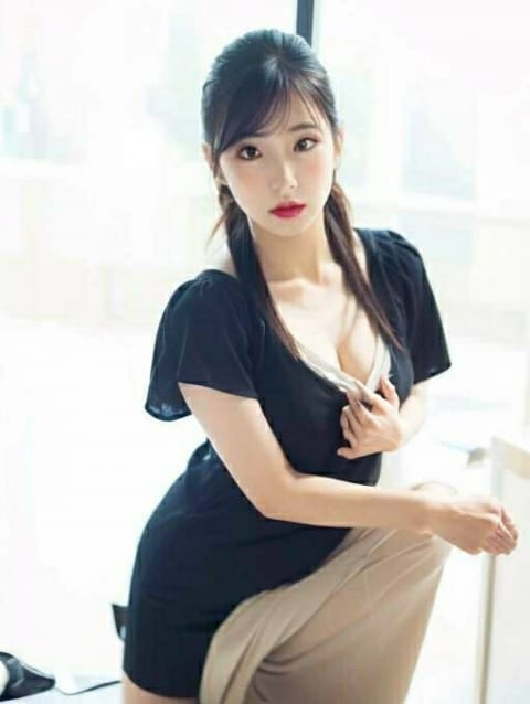 ゆうこ 淫乱巨乳妻 (小岩発)