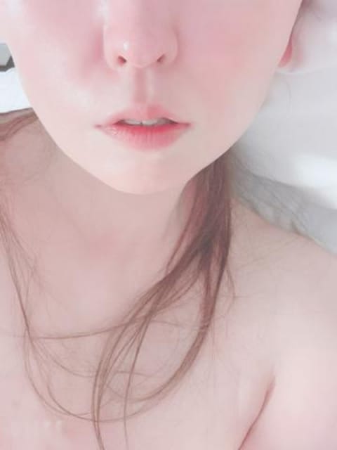 ゆいな 癒し妻 (札幌・すすきの発)