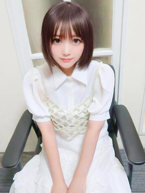 ろあ♪圧倒的クビレの美少女 女子大生専門店白百合 (鶯谷発)