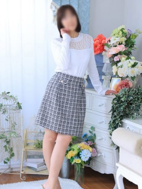 みえ 熟女総本店 (日本橋発)