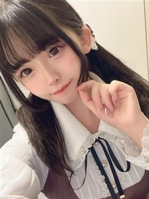 るい【エロくて小柄なスレンダー】 モ～舐めたくて (幕張発)