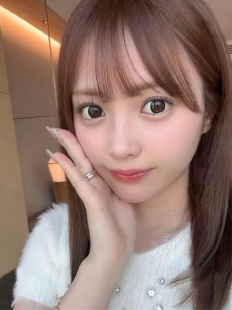 あかり 10000円のナマ彼女 (伊勢発)