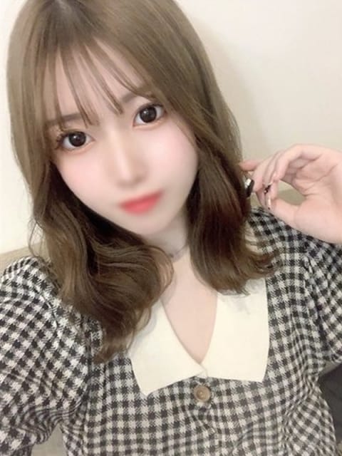 まひる 10000円のナマ彼女 (亀山発)