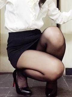 さやか パンスト熟女はいやらしい (新橋発)