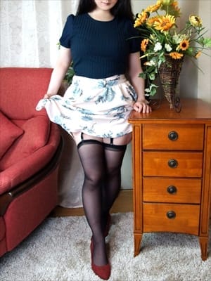 もも 脱がされたい人妻 千葉駅前店 (栄町発)