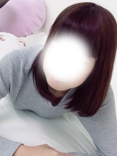 間島リカ 職業、女子大生。品川店 (品川発)