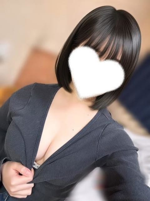 りん『幼い黒髪美少女♪』 Club Topaz (福井発)