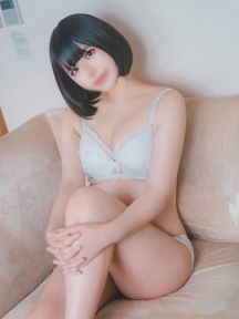 H.奈良白ゆな ウルトラホワイト(ｳﾙﾄﾗｸﾞﾙｰﾌﾟ) (五反田発)