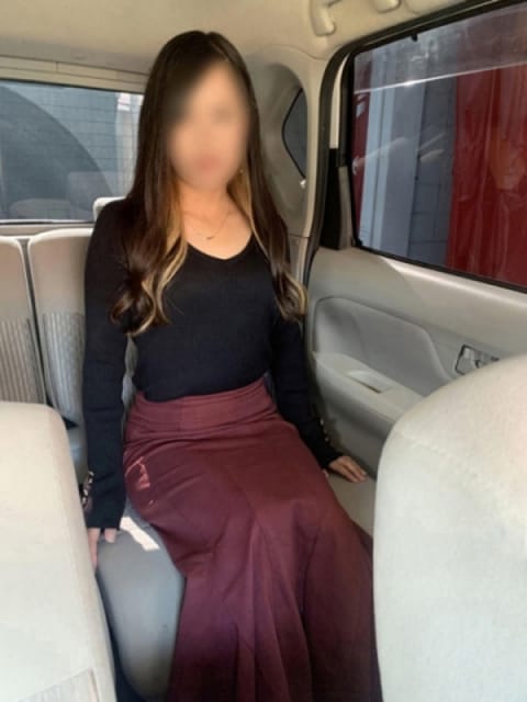 川口(かわぐち)綺麗な顔立ち..期待の新人若妻☆ 秘密の逢瀬&hellip; 〇〇妻(西条・東予・今治) (新居浜発)