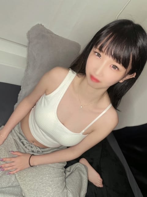 ゆみ とある風俗店♡やりすぎさーくる新宿大久保店♡で色んな無料オプションしてみました (新宿発)