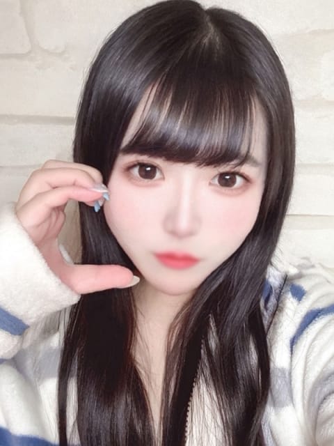 えま とある風俗店♡やりすぎさーくる新宿大久保店♡で色んな無料オプションしてみました (新宿発)