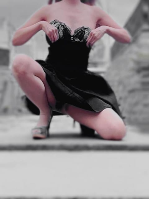 りりこ 人妻遊艶地 (札幌・すすきの発)