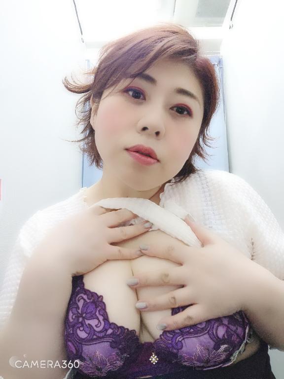 ムニムニしよ<img class="emojione" alt="🤗" title=":hugging:" src="https://fuzoku.jp/assets/img/emojione/1f917.png"/>