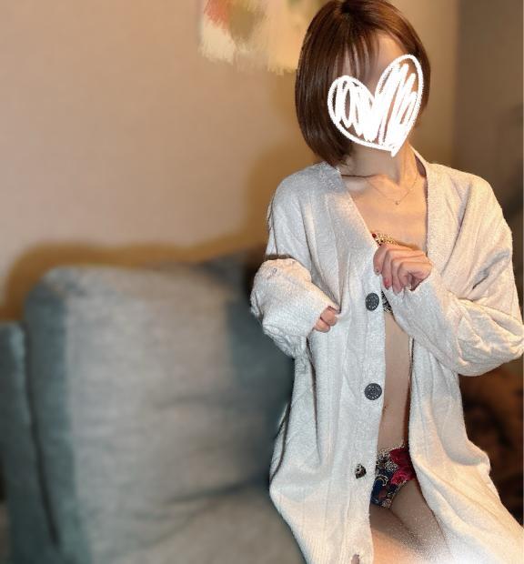 ガゴッ<img class="emojione" alt="💥" title=":boom:" src="https://fuzoku.jp/assets/img/emojione/1f4a5.png"/>