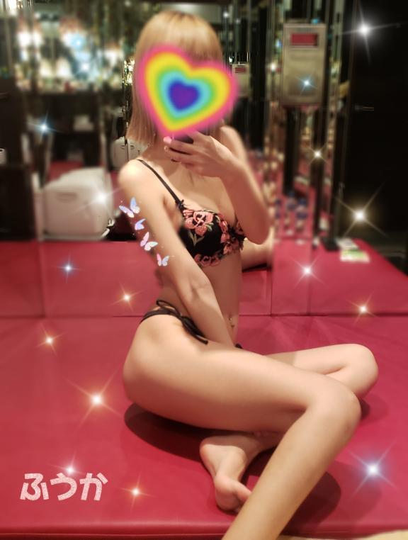 や