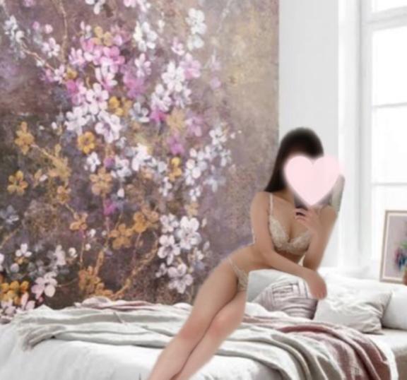 明日<img class="emojione" alt="👼🏻" title=":angel_tone1:" src="https://fuzoku.jp/assets/img/emojione/1f47c-1f3fb.png"/>🤍🫧