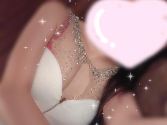 明日<img class="emojione" alt="👼🏻" title=":angel_tone1:" src="https://fuzoku.jp/assets/img/emojione/1f47c-1f3fb.png"/>🤍🫧