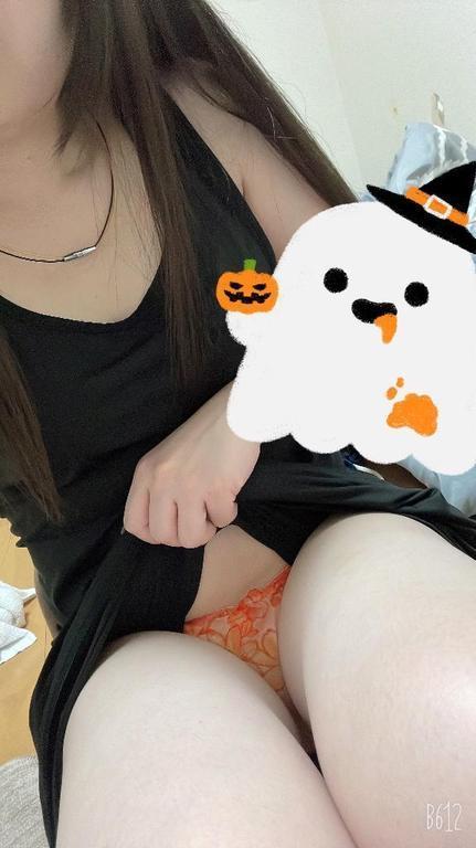 新人あやです