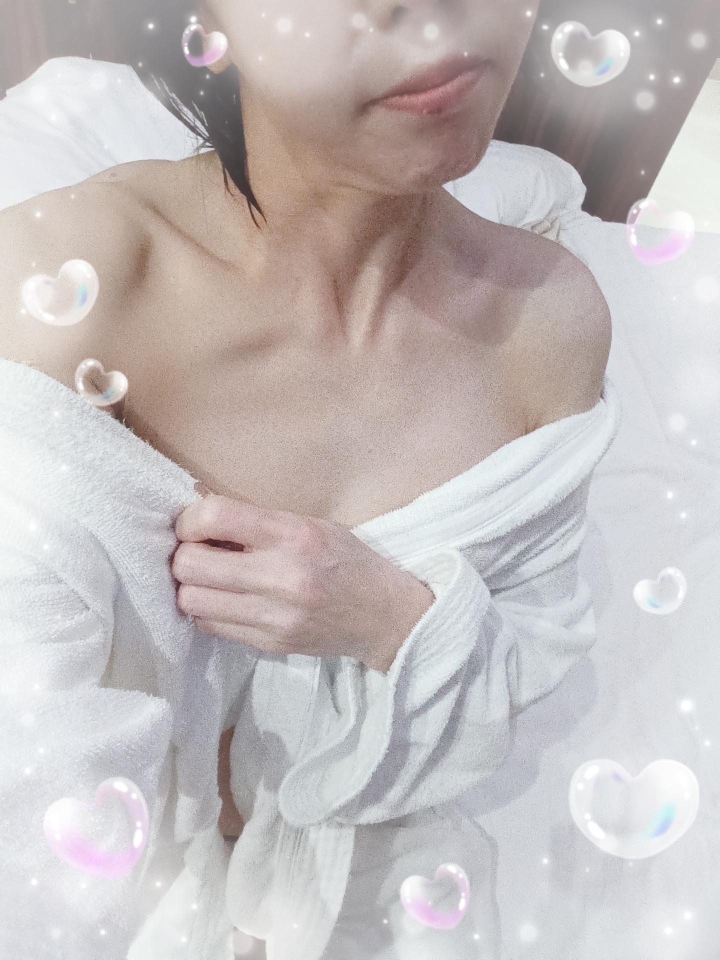 こちょうです<img class="emojione" alt="💓" title=":heartbeat:" src="https://fuzoku.jp/assets/img/emojione/1f493.png"/>