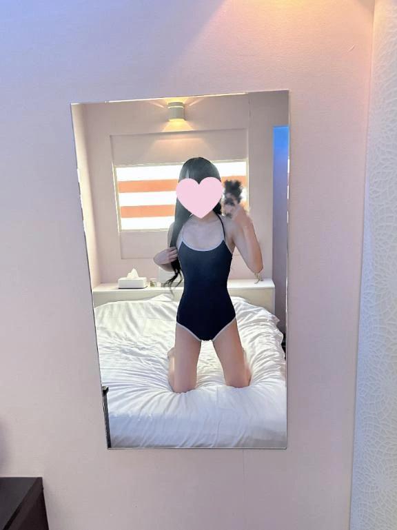 <img class="emojione" alt="✋" title=":raised_hand:" src="https://fuzoku.jp/assets/img/emojione/270b.png"/>