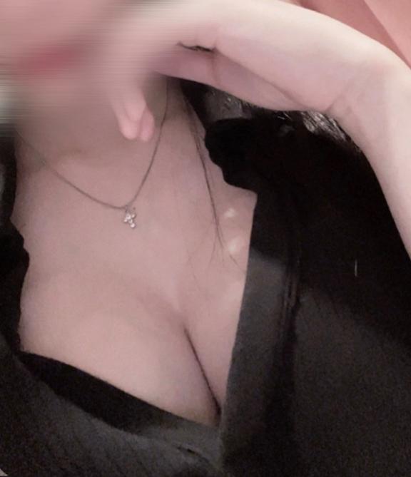 うれし<img class="emojione" alt="😳" title=":flushed:" src="https://fuzoku.jp/assets/img/emojione/1f633.png"/><img class="emojione" alt="💗" title=":heartpulse:" src="https://fuzoku.jp/assets/img/emojione/1f497.png"/>