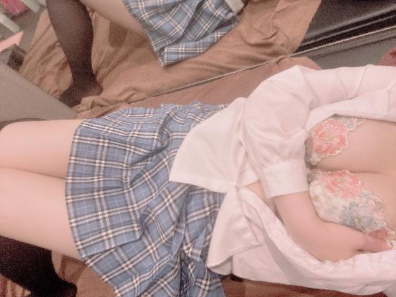 おやすみ<img class="emojione" alt="💤" title=":zzz:" src="https://fuzoku.jp/assets/img/emojione/1f4a4.png"/>