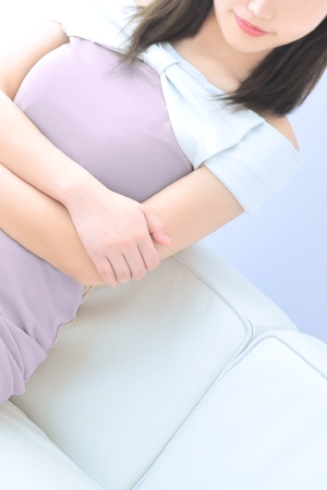にな