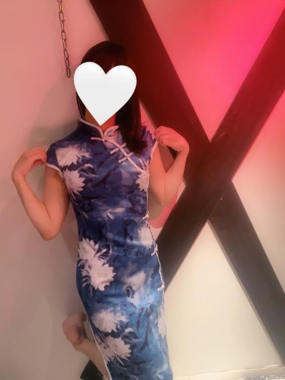 5/8 <img class="emojione" alt="🎀" title=":ribbon:" src="https://fuzoku.jp/assets/img/emojione/1f380.png"/> ひとりファッションショー ⭐️
