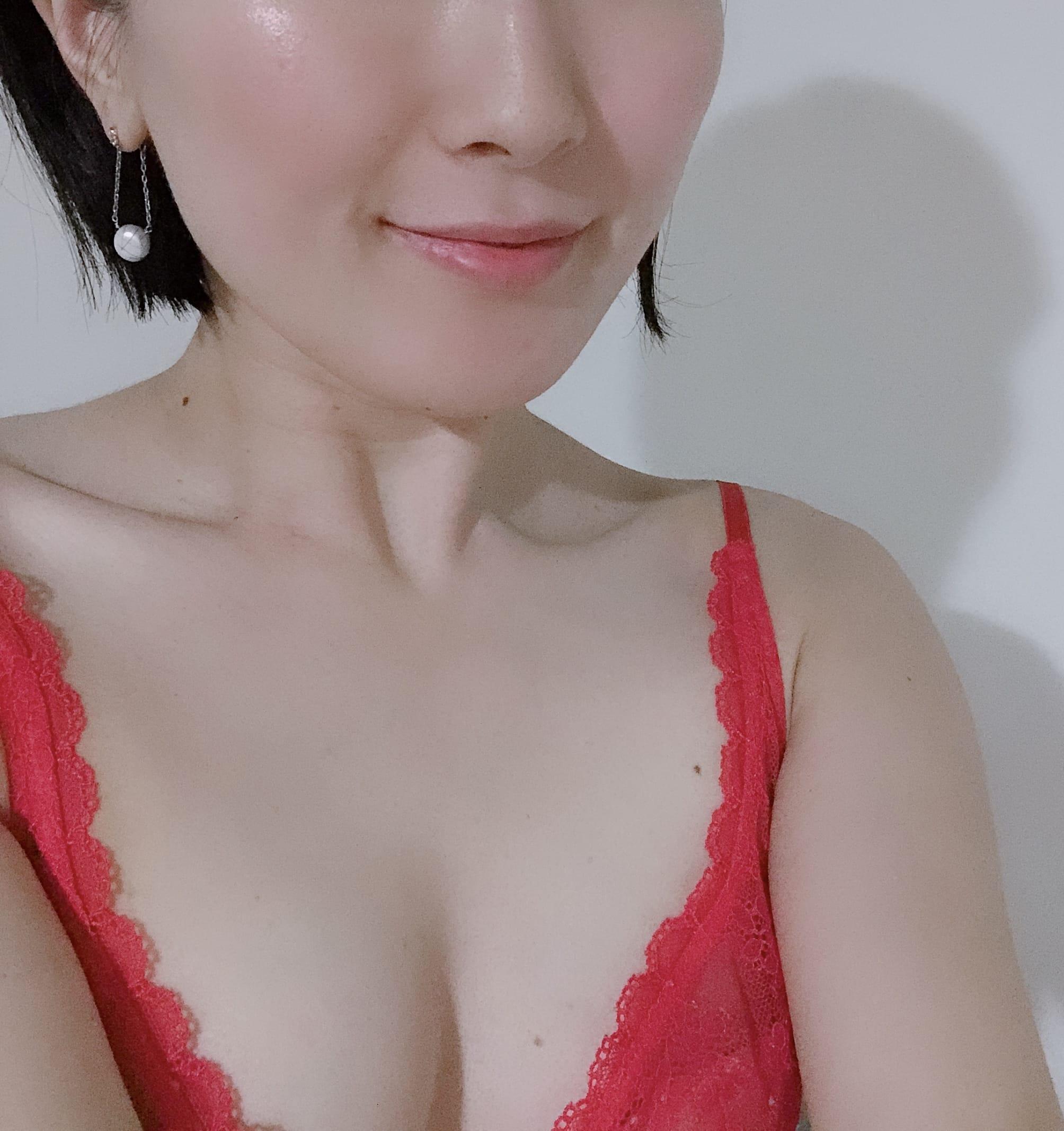 明日出勤します<img class="emojione" alt="❣️" title=":heart_exclamation:" src="https://fuzoku.jp/assets/img/emojione/2763.png"/>