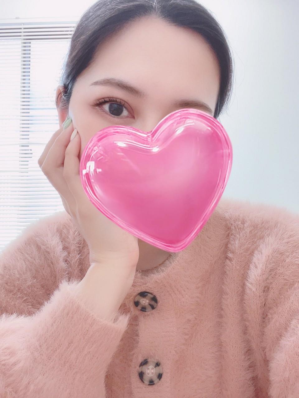 <img class="emojione" alt="💖" title=":sparkling_heart:" src="https://fuzoku.jp/assets/img/emojione/1f496.png"/>