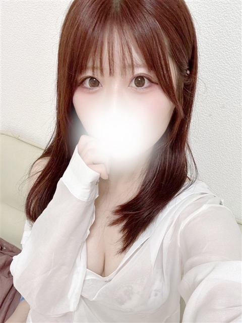 新人せら