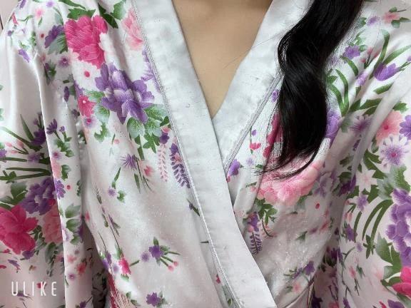 晴れろ〜<img class="emojione" alt="☀️" title=":sunny:" src="https://fuzoku.jp/assets/img/emojione/2600.png"/>