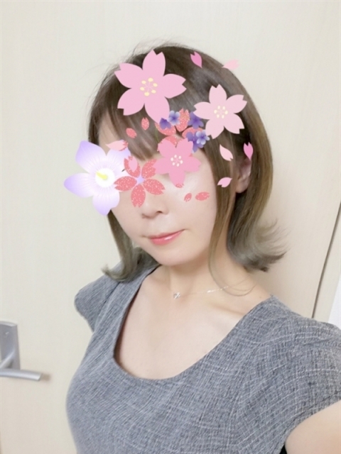 あやな