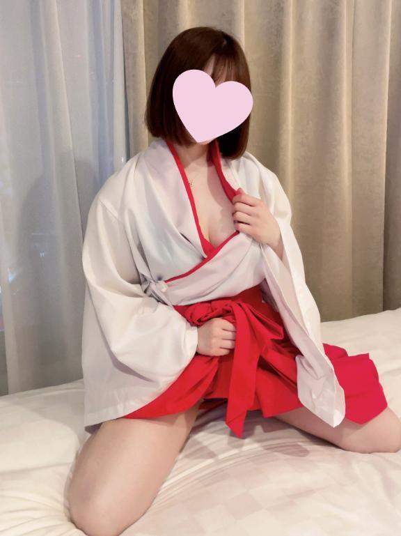 お久しぶりです<img class="emojione" alt="🙇" title=":person_bowing:" src="https://fuzoku.jp/assets/img/emojione/1f647.png"/>‍<img class="emojione" alt="♀️" title=":female_sign:" src="https://fuzoku.jp/assets/img/emojione/2640.png"/>