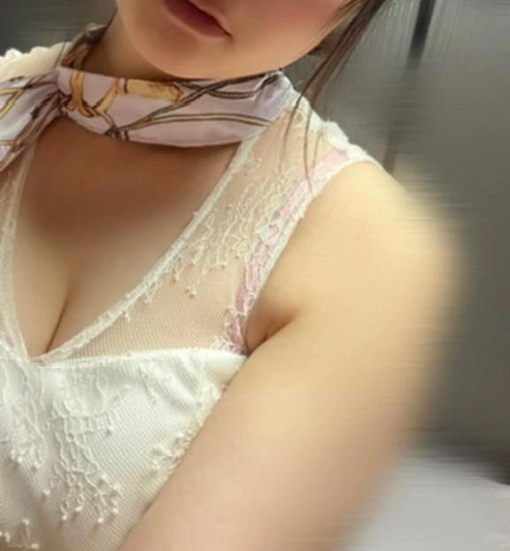 <img class="emojione" alt="🐶" title=":dog:" src="https://fuzoku.jp/assets/img/emojione/1f436.png"/>卒論終わんない<img class="emojione" alt="🧡" title=":orange_heart:" src="https://fuzoku.jp/assets/img/emojione/1f9e1.png"/>