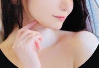 明日【4月17日(木)】も13時〜19時upで出勤する事となりましたっ<img class="emojione" alt="✨" title=":sparkles:" src="https://fuzoku.jp/assets/img/emojione/2728.png"/><img class="emojione" alt="✨" title=":sparkles:" src="https://fuzoku.jp/assets/img/emojione/2728.png"/>