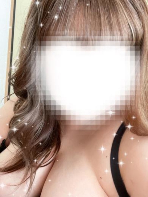 えみ☆愛嬌抜群グラマー美人