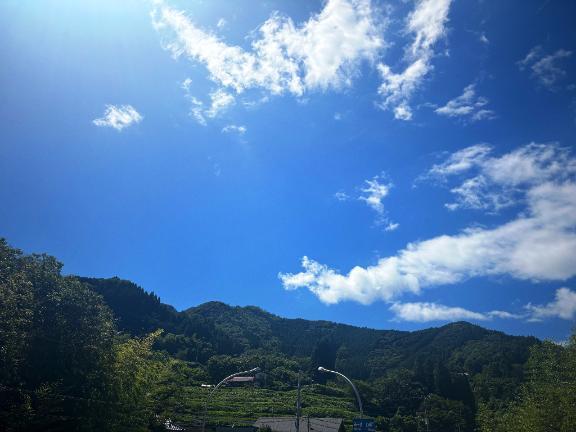 天気良い<img class="emojione" alt="❣️" title=":heart_exclamation:" src="https://fuzoku.jp/assets/img/emojione/2763.png"/>
