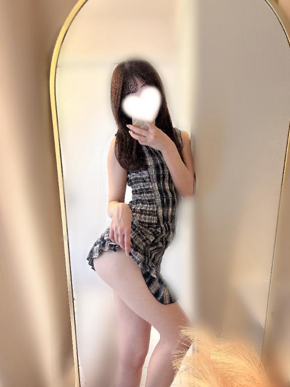 <img class="emojione" alt="🍑" title=":peach:" src="https://fuzoku.jp/assets/img/emojione/1f351.png"/>尻直接さわって♡