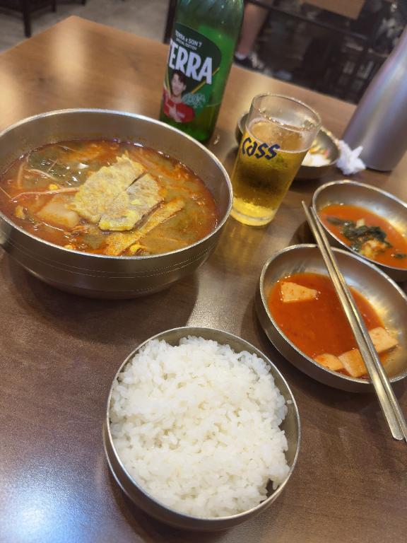 <img class="emojione" alt="🍚" title=":rice:" src="https://fuzoku.jp/assets/img/emojione/1f35a.png"/><img class="emojione" alt="🍲" title=":stew:" src="https://fuzoku.jp/assets/img/emojione/1f372.png"/>