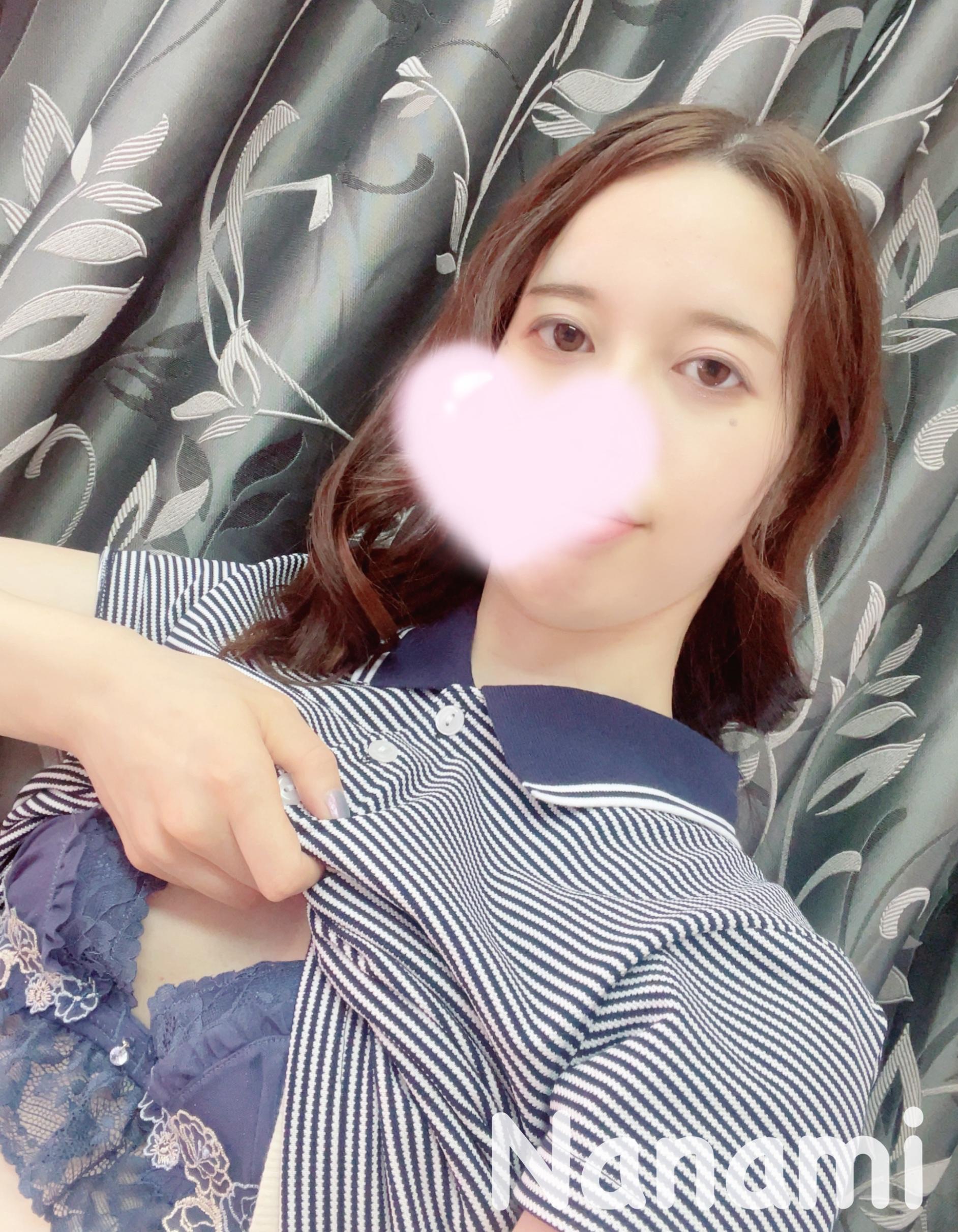 お休みです<img class="emojione" alt="😴" title=":sleeping:" src="https://fuzoku.jp/assets/img/emojione/1f634.png"/>🩵🤍